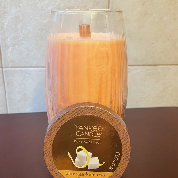 NEW YANKEE CANDLE PURE RADIANCE WHITE SUGAR & CITRUS ZEST 22 oz - Picture 2 of 10